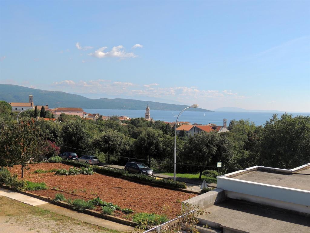 Apartments Zlatko Krk Town Bagian luar foto
