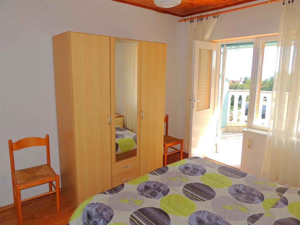 Apartments Zlatko Krk Town Bagian luar foto